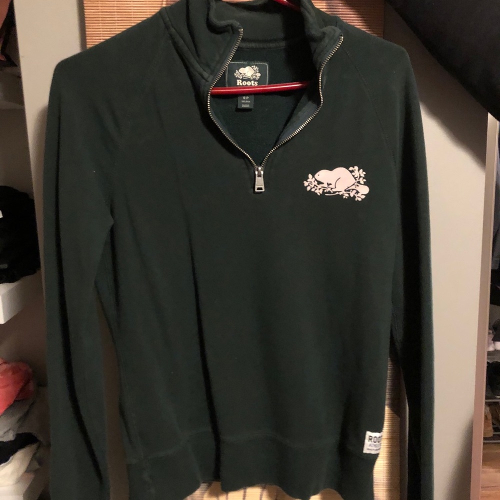 Roots sweater